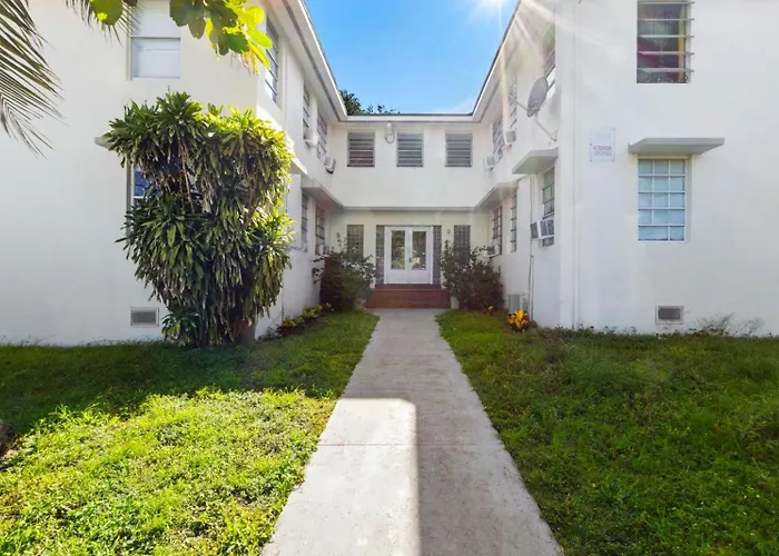 Brickell Stay: Near Beach Downtown Pet-Friendly