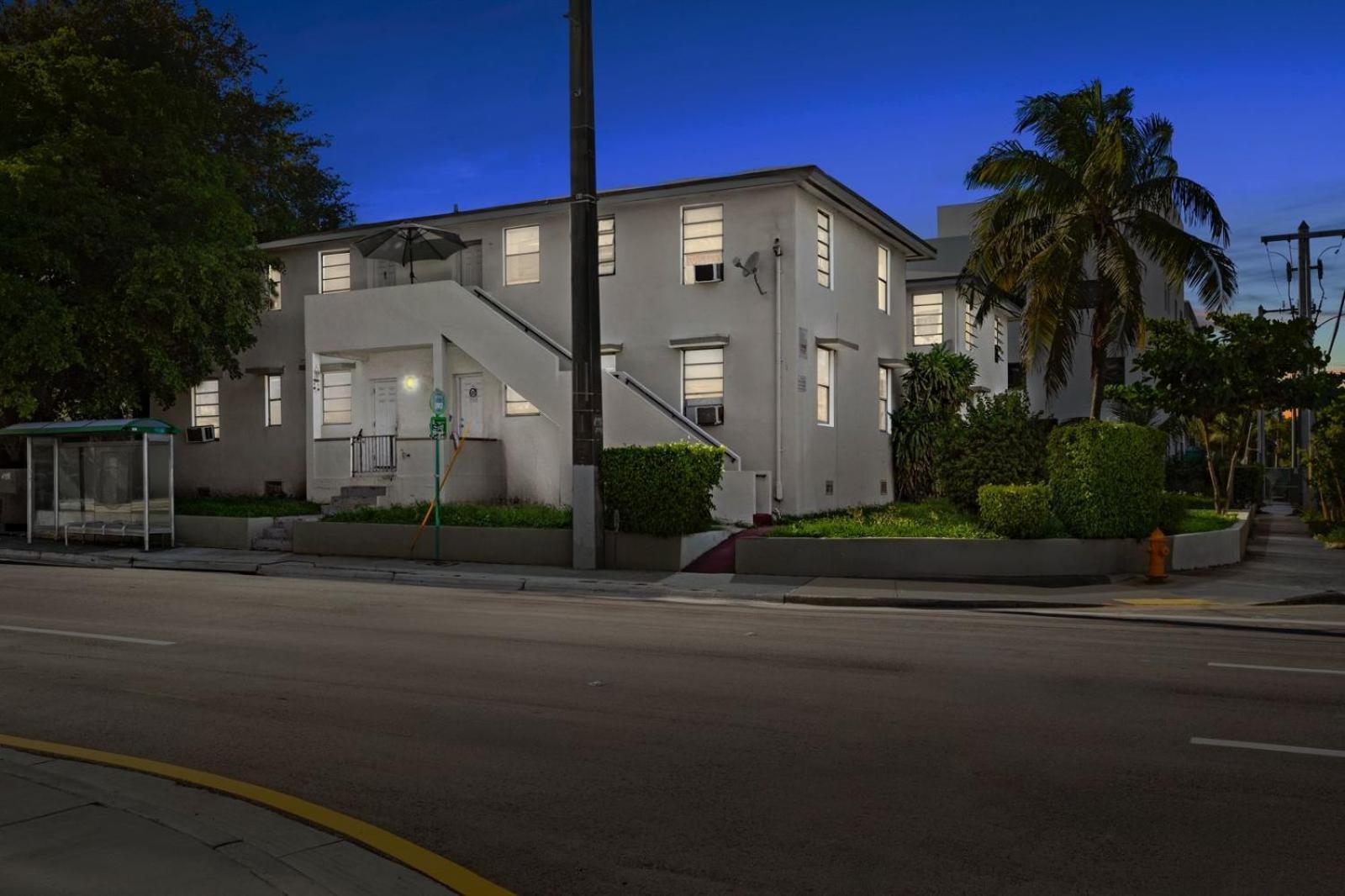 Brickell Stay: Near Downtown Pet-friendly