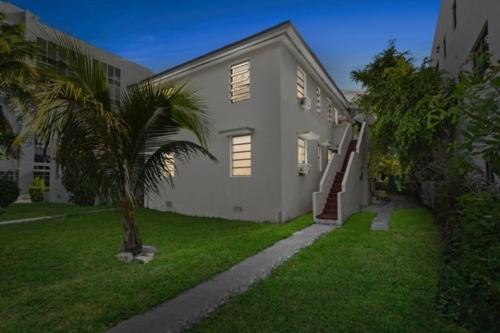Brickell Stay: Near Downtown Pet-friendly Apartment Miami