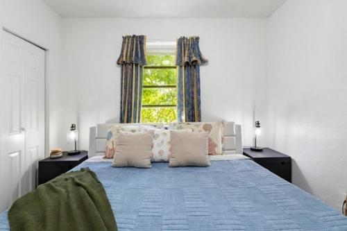 Apartment Brickell Stay: Near Downtown Pet-friendly Miami