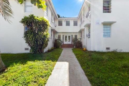 Brickell Stay: Near Downtown Pet-friendly Miami